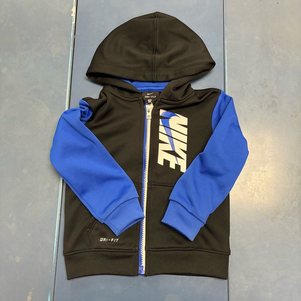 Nike Kids Dry Fit Hoodie